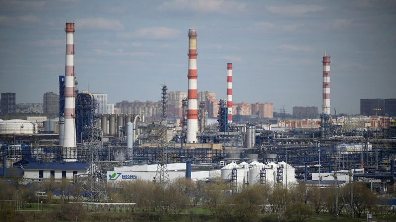 Rusia reducirá su producción de petróleo un 5% por las sanciones