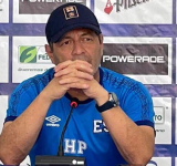 Oficialmente Hugo Pérez ya no continúa como técnico de la seleccion salvadoreña.